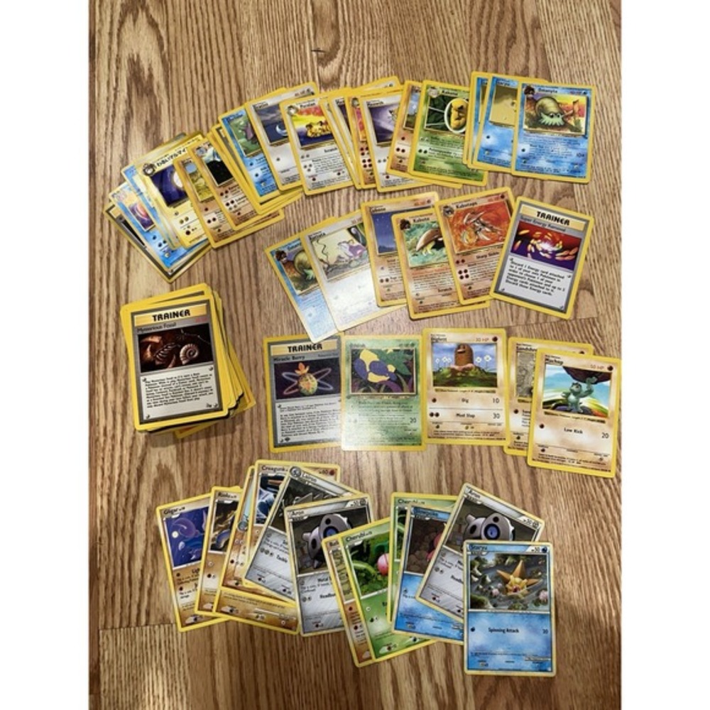 Huge vintage WOTC pokemon cards lot 1st editions, base,‎ etc 150+ CARDS!